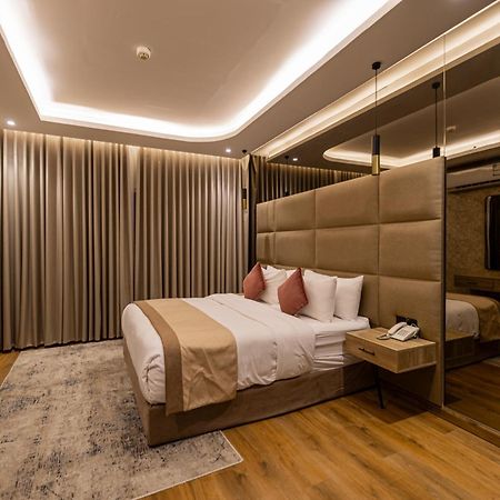 Xyz Hotel Riyadh Exterior photo
