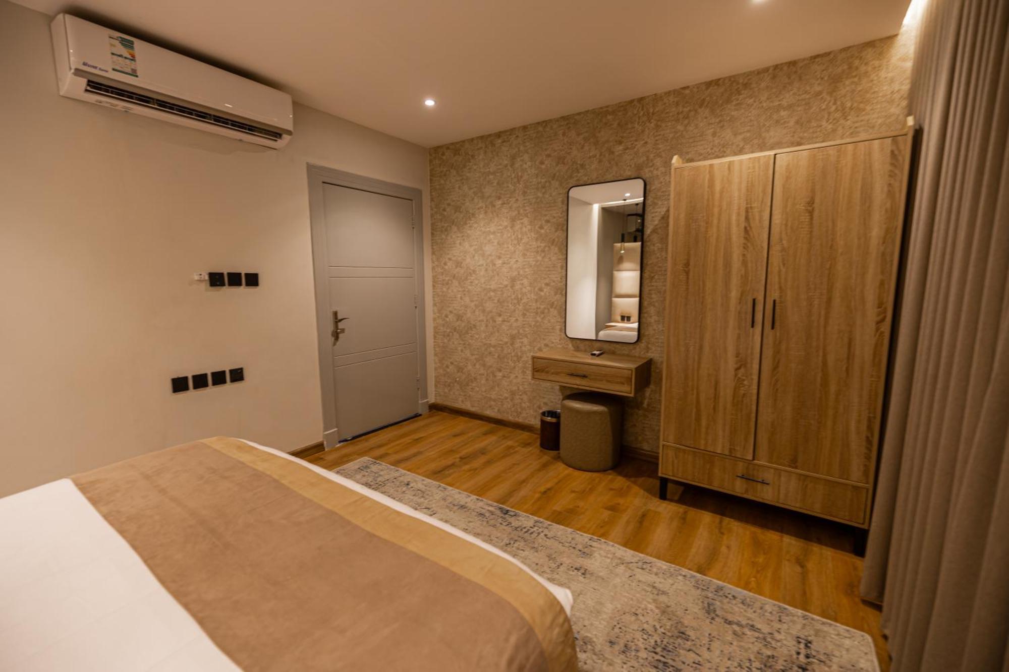 Xyz Hotel Riyadh Exterior photo
